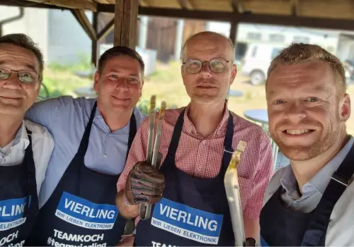 2023 06 Vierling grillt 02 09a7ba1cecdb18bef1dbac359e67f6ef